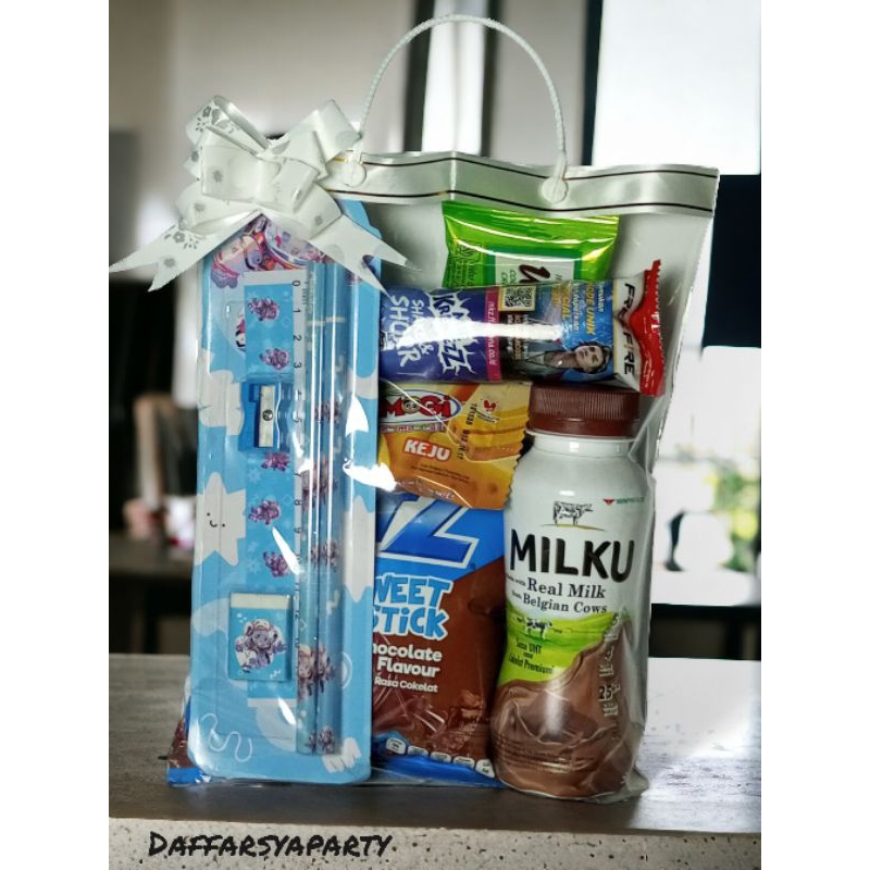 

Paket Bingkisan / Paket Hampers / Paket Souvenir Snack Ulang Tahun Anak Pencil Z1