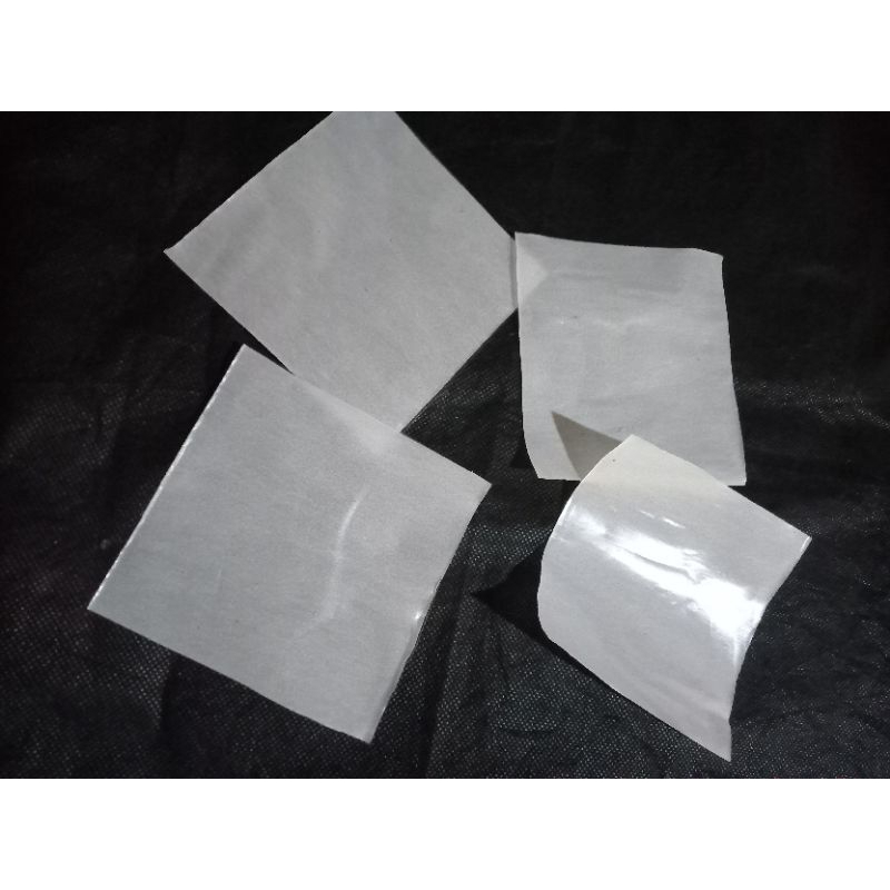 

(10x10cm) Lem patch// lem setrika untuk bordir// lem iron on