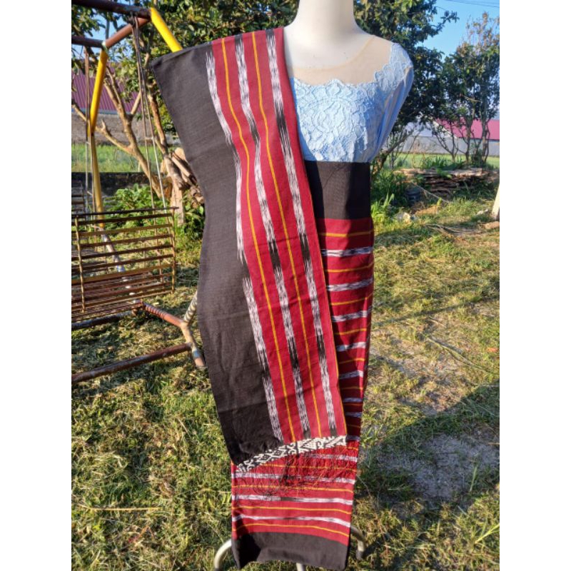SONGKET BATAK TENUN TANGAN TARUTUNG TOBU TOBU SISI HITAM SONGKET BATAK MERAH HITAM