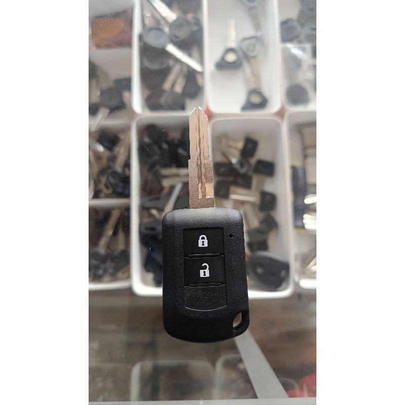 nissan kunci remot livina key blank nissan livina 2019+  new original