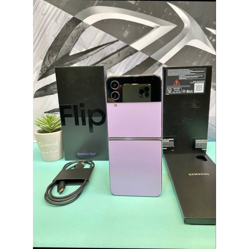 SAMSUNG Z FLIP 4 5G 8/512GB GARANSI RESMI