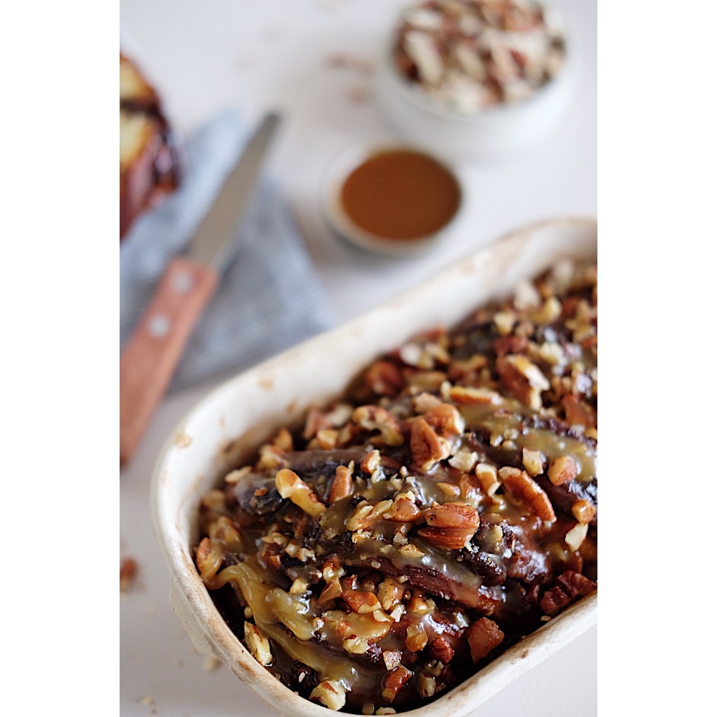 

SALTED CARAMEL PEACAN BABKA (x Patricia Stephanie)