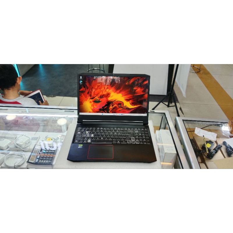 laptop leptop gaming desain nitro5 intel core i5 gen10 ram 16 gb ssd 512 gb nvme nvidia gtx 1650ti 4