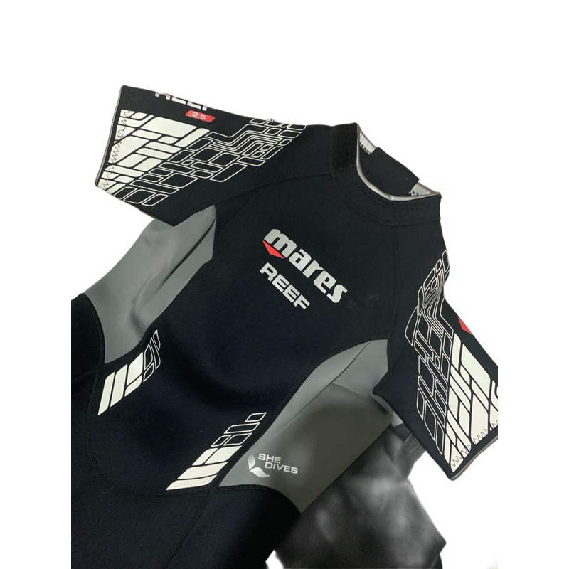 Wetsuit scuba mares untuk wanita