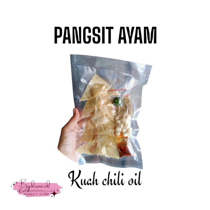 

Pangsit Ayam kuah chili oil/ 1 bungkus pangsit Ayam/ kuah chili oil/ makanan instan