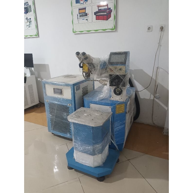 Mesin Mold Laser Welding 200W