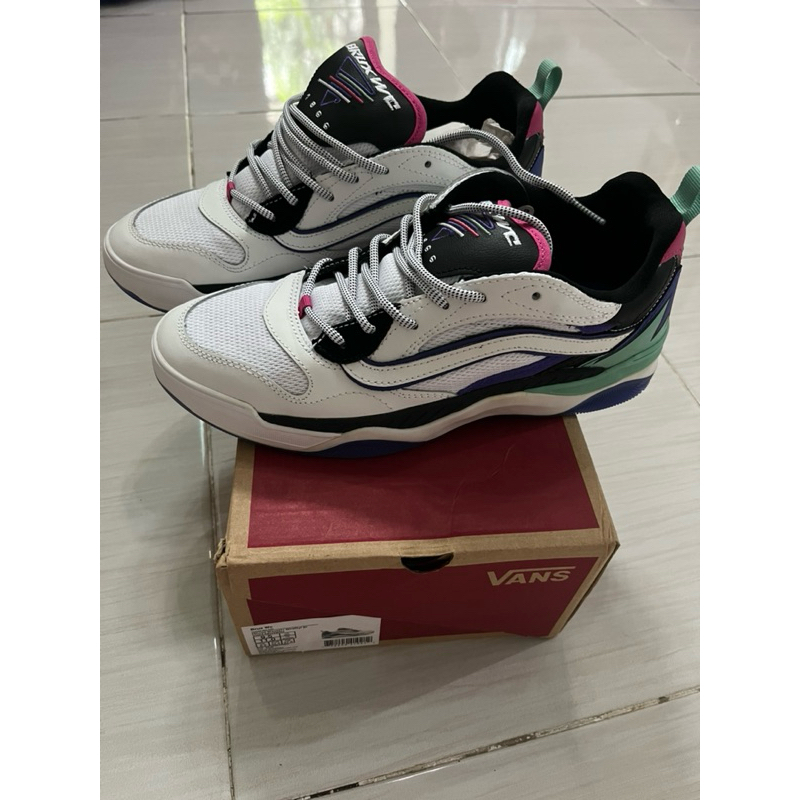 vans brux wc