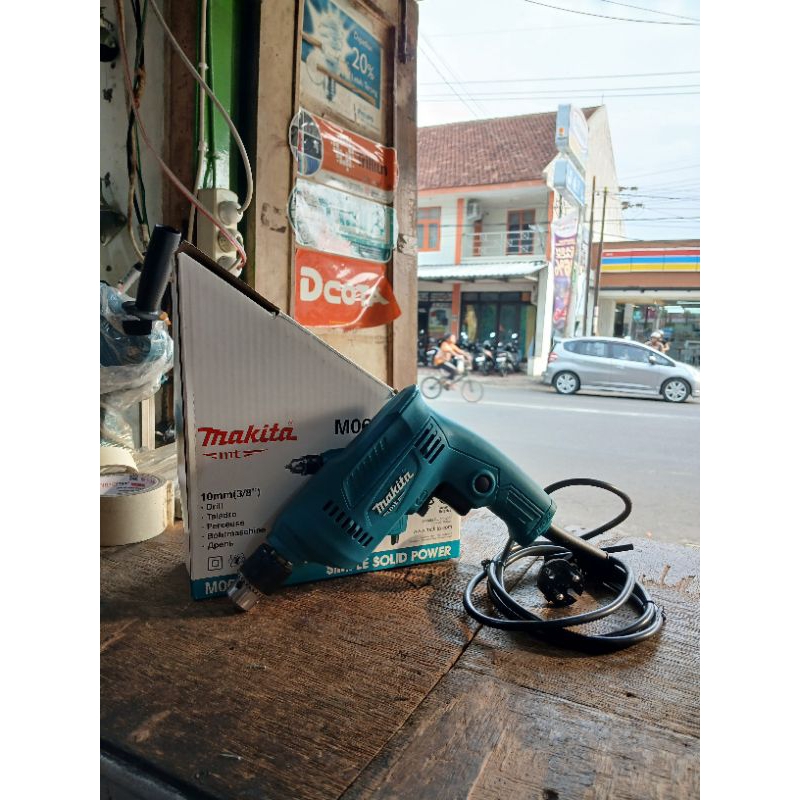 MESIN BOR LISTRIK MAKITA 10mm M 0600 B