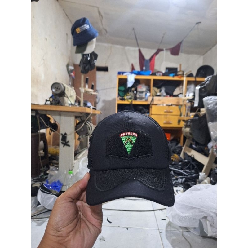 TOPI PROVOS TNI HITAM