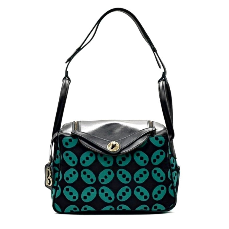 Batara Lidya Batika - Tas Anti Air