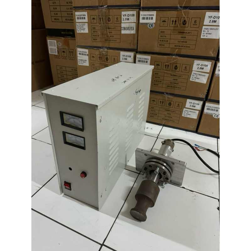 Ultrasonic plastic welding machine second/welding generator + box second