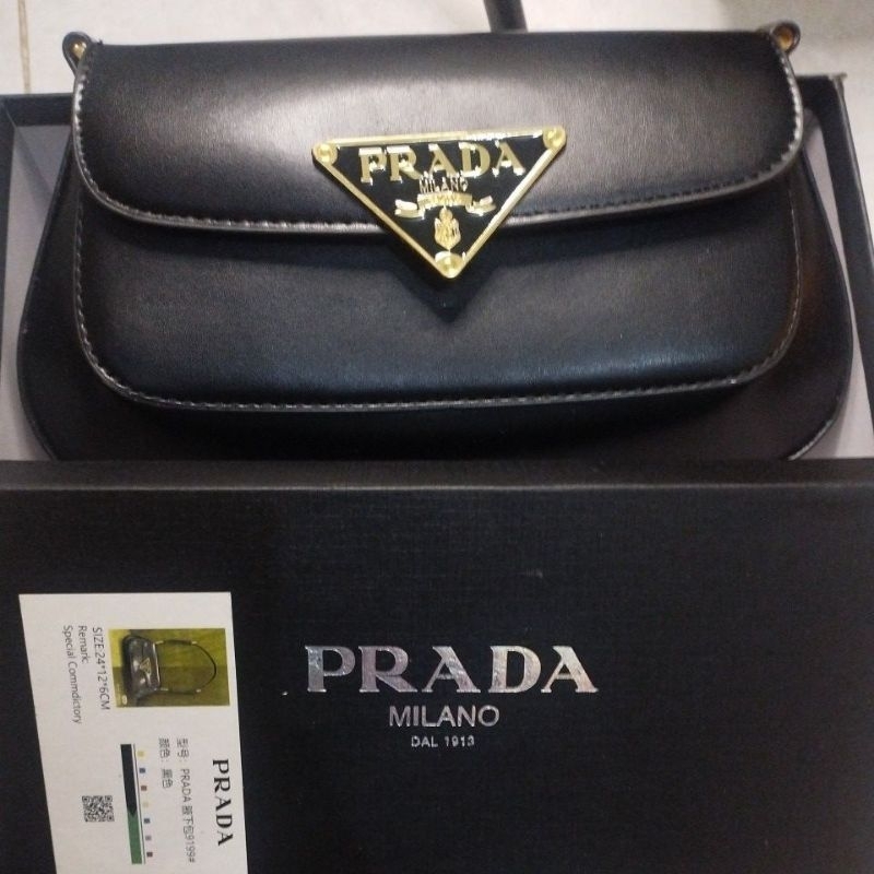 Tas Prada Hitam Box