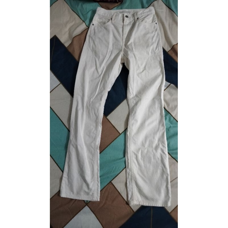 Celana Jeans UNIQLO Wanita Ultra Stretch / Size 24