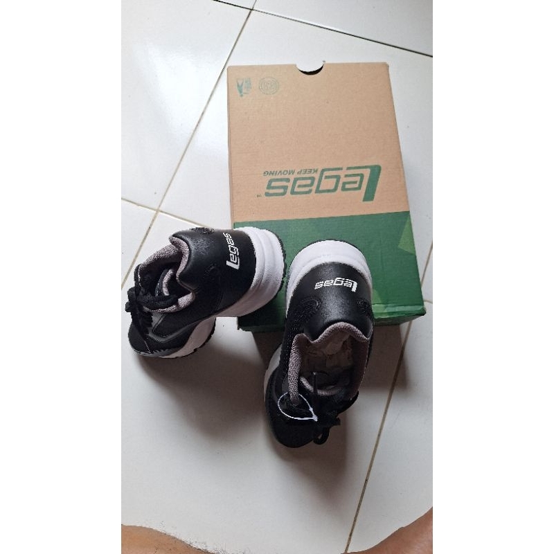 Sepatu Legas Original Unisex Hitam