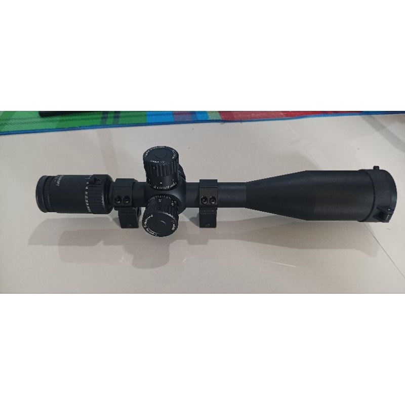 teleskop Discovery LHD 8-32x 50 ffp zero stop