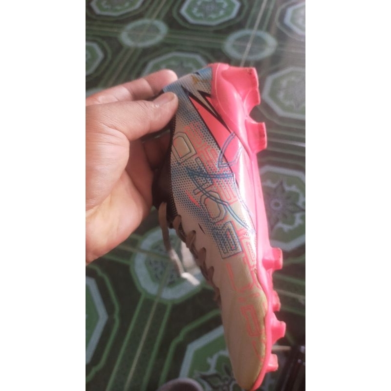 sepatu bola Ortus size 37 preloved