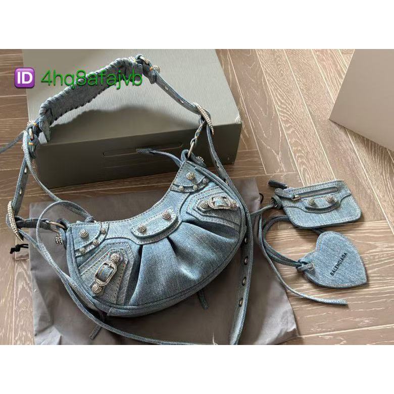 B@lenci@g@ Le Cagole Half Moon Underarm Dumpling Bun