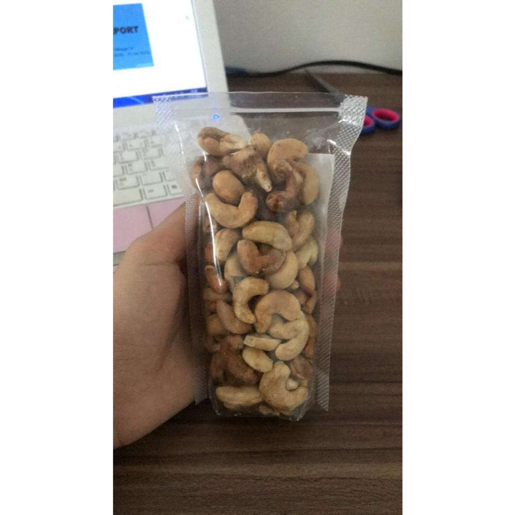 

roasted Cashew (Plain) Kacang Mete Mente Mede Panggang (Tawar) healthy snacks