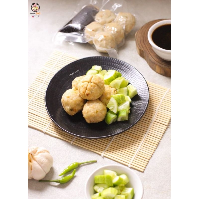 

PEMPEK SARI pempek adaan + cuko