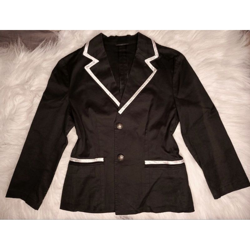 Blazer cosplay Rikka Takanashi
