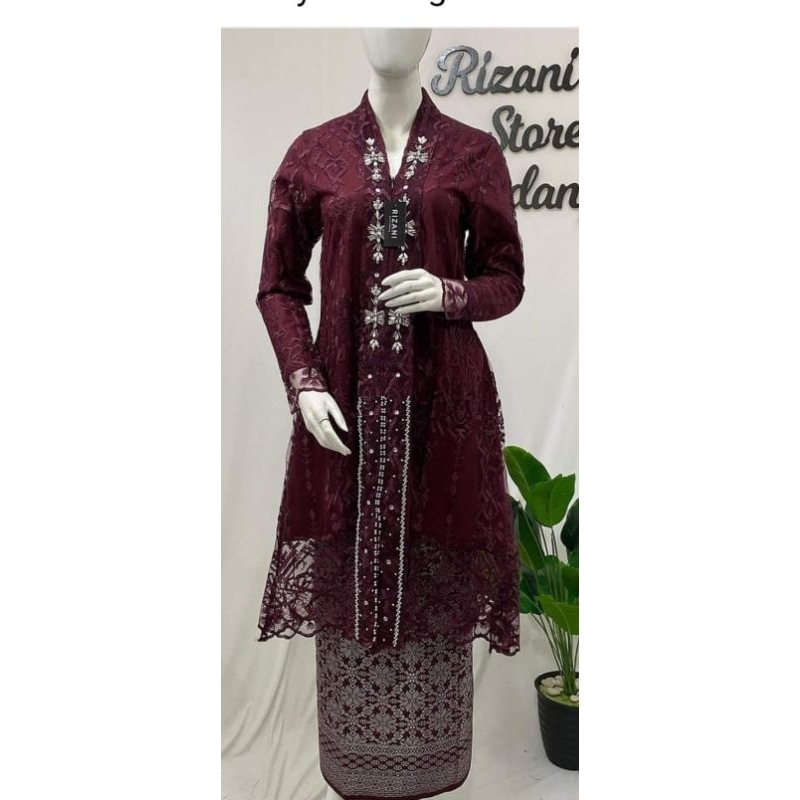 kebaya model Kinara
