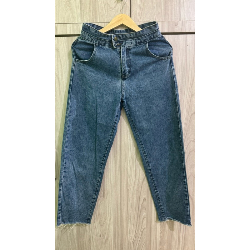 yuan clothing jeans