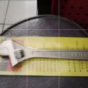 Kunci Inggris 12" Schlieper