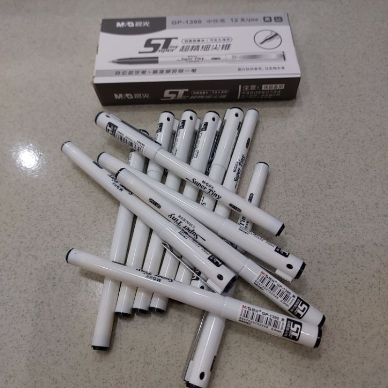 

Pulpen 0.5mm Gel Pen Super Tiny Tip Super Smooth Merk M&G