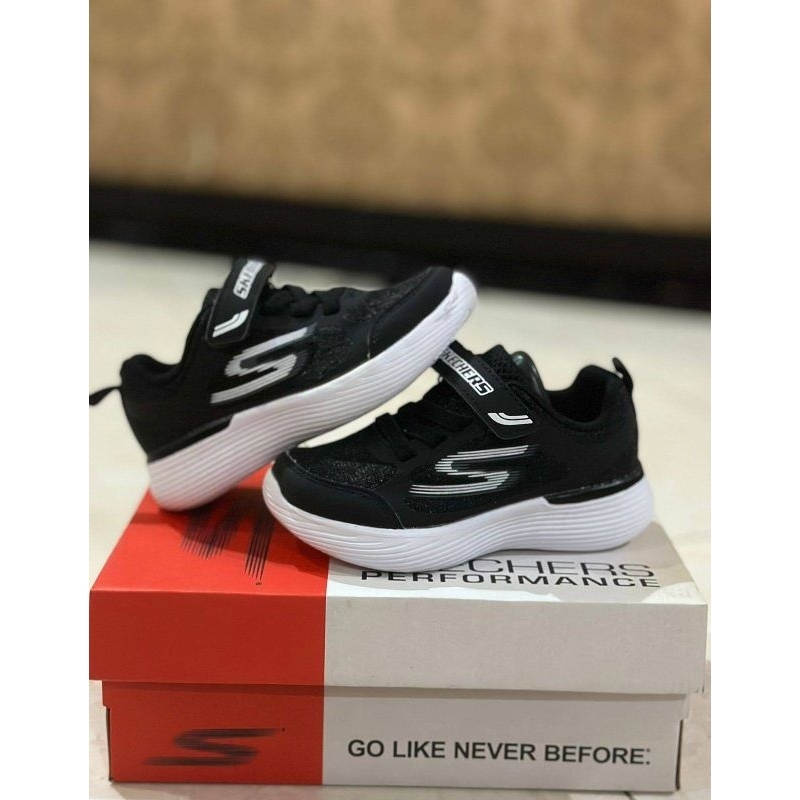 SEPATU SKECHERS ANAK LAKI LAKI DAN PEREMPUAN HITAM PREMIUM