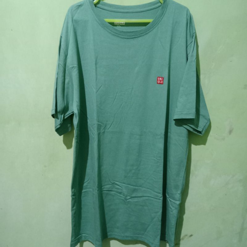 Kaos Uniqlo Ukuran XXL