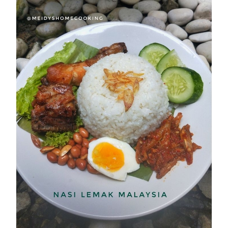 

Paket Nasi Lemak Telur/ Ayam (komplit)