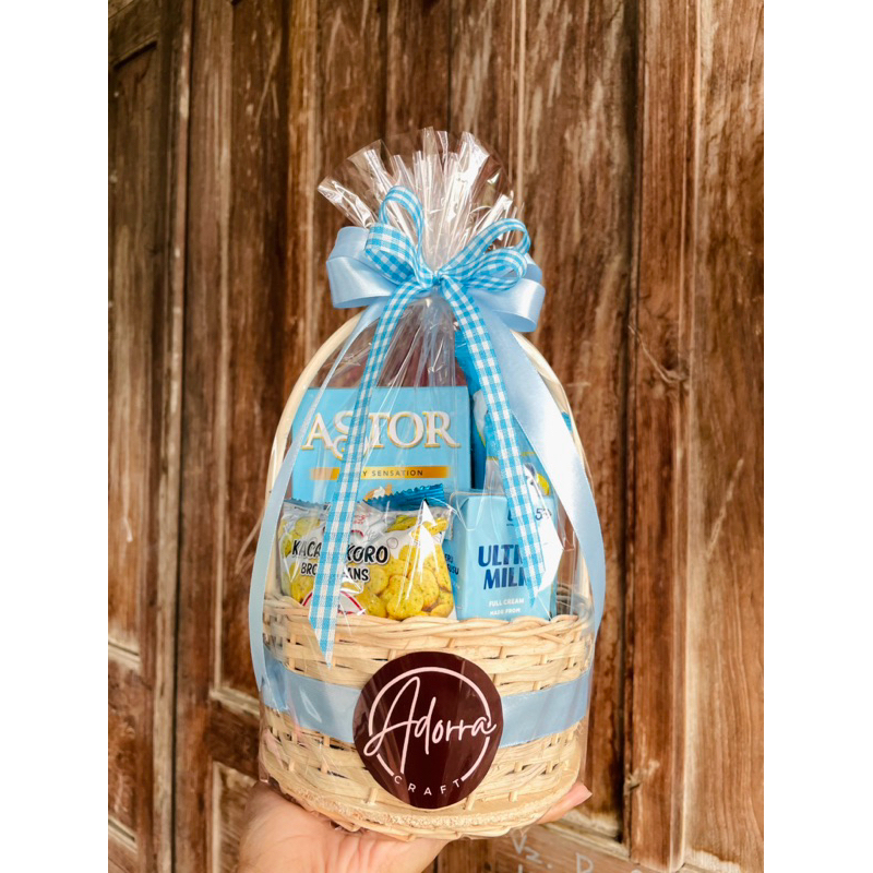 

Lalita Snack Keranjang Basket Snack Mini Hampers Snack Hadiah Ulang Tahun Anniversary Wisuda Lebaran