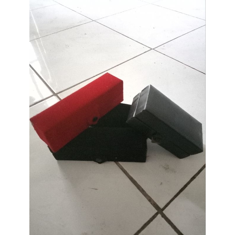 

bok tempat perhiasan