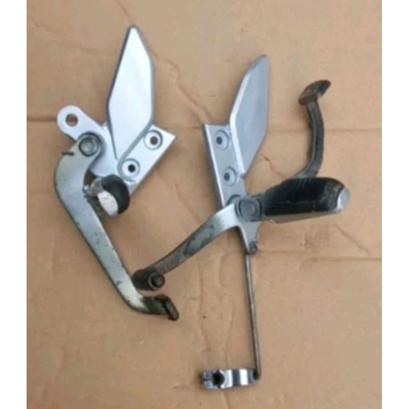 Step depan motor Vixion New