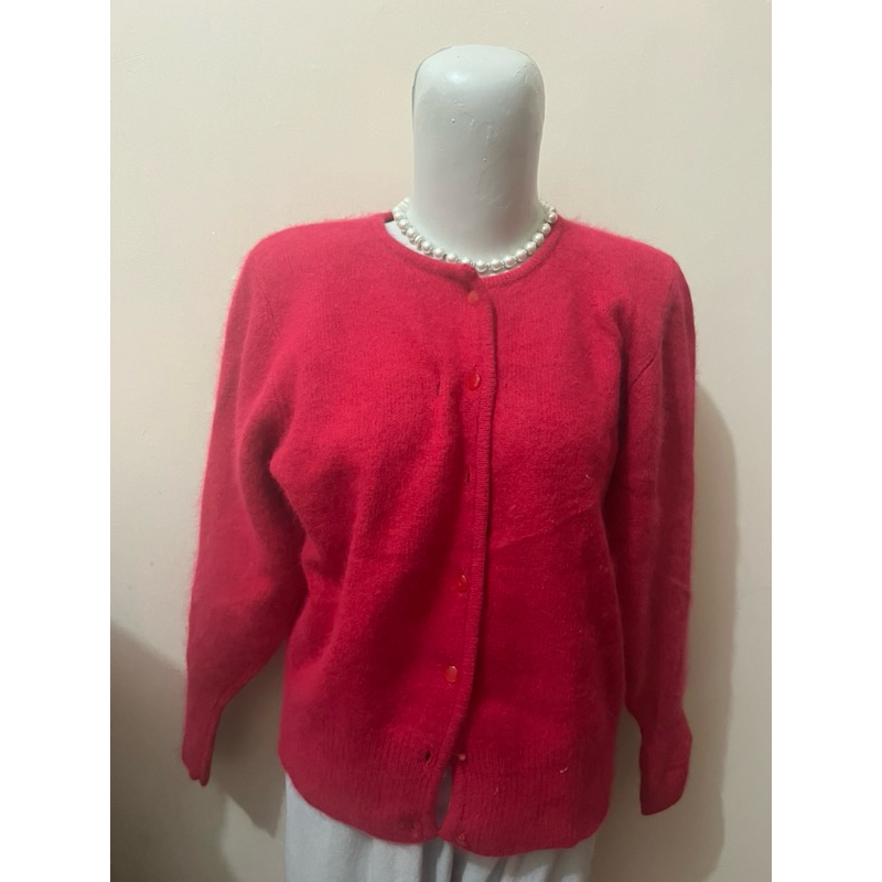 cardigan oneck fuchsia lengan balon bulu kucing anggora fuzzy branded by PasGenie (preloved)