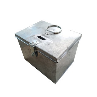 Kotak Uang Celengan Gembok