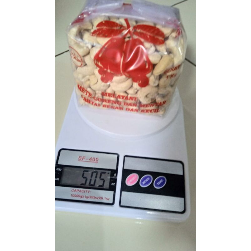 

kacang mete/kacang mede