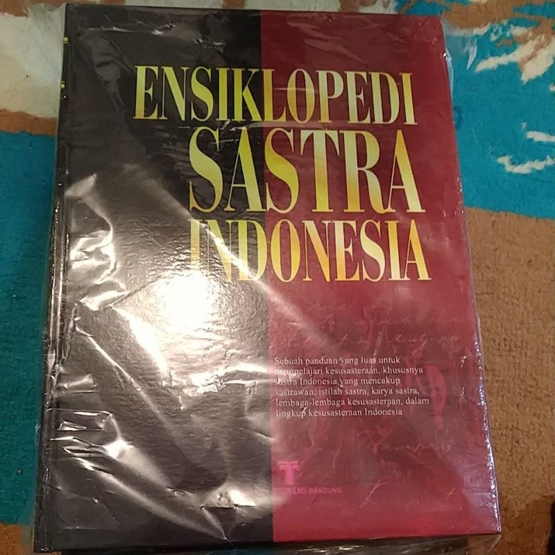 ENSIKLOPEDIA SASTRA INDONESIA JILID 1 DAN 2