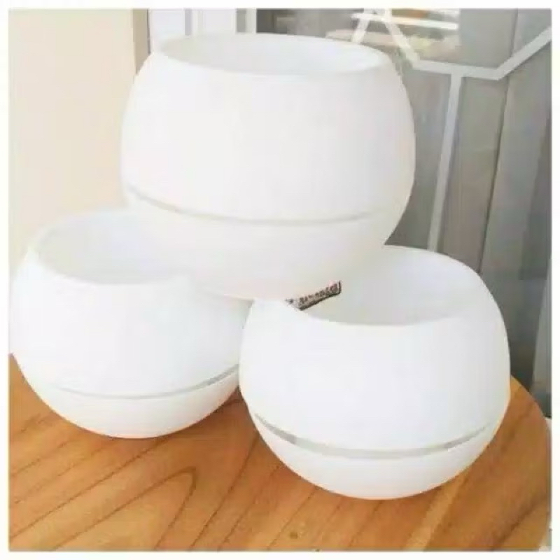 Vas Bola Unik Plastik Self Watering / Pot Bola / Pot Anggrek Pot Bola Super Glossy / viena / super b