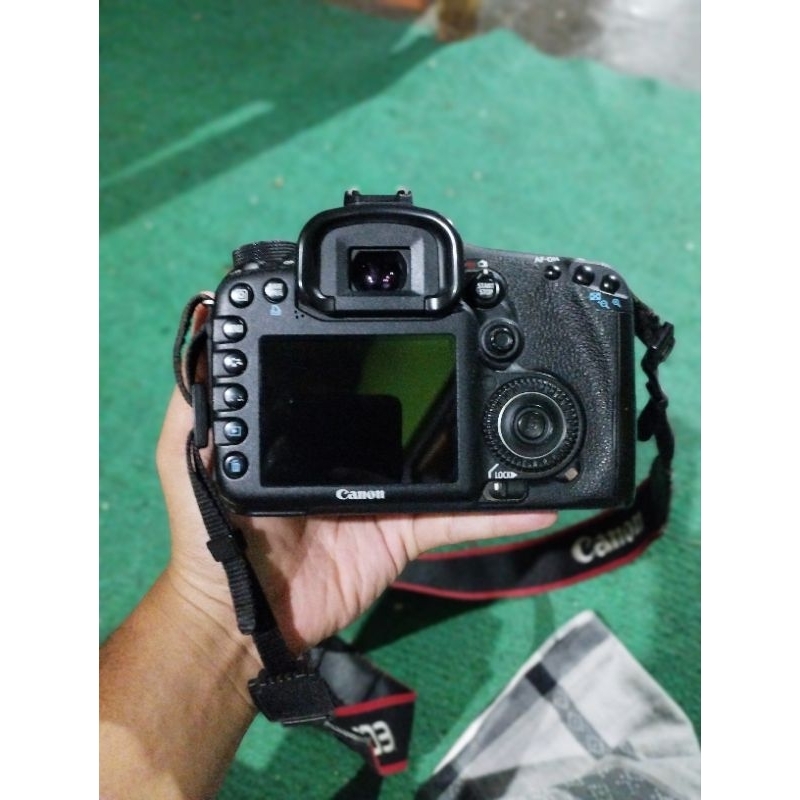 Canon 7D body only second mulus terawat