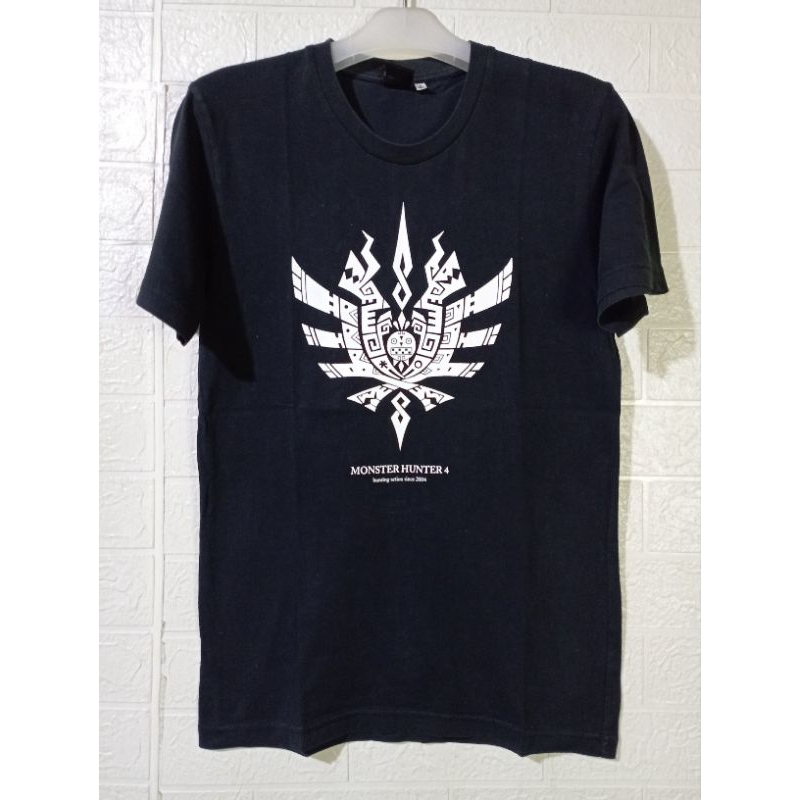 kaos UT X monster hunter Second (98 x 69)