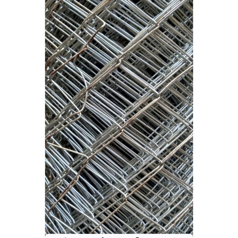 kawat harmonika galvanis tebal 1,6 mm, lubang 5x5 cm tinggi 1 m panjang 10 m