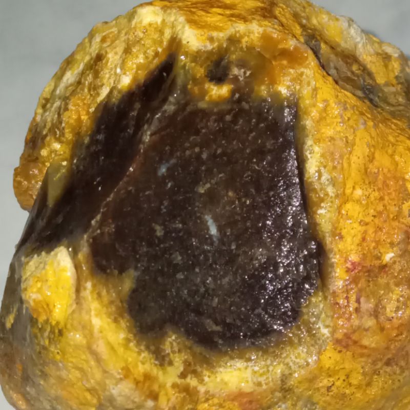 Natural Batu Yaman Wulung Pasir Emas Hitam Pekat Tembus Merah