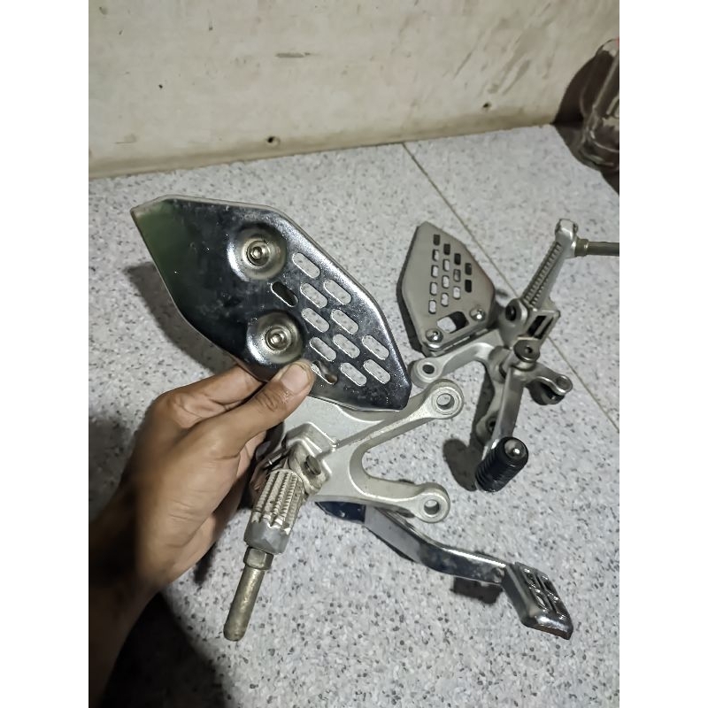 Footstep copotan R25