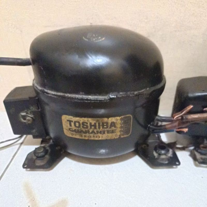 COMPRESSOR KULKAS 1 PINTU 1/8 PK ORIGINAL TOSHIBA /SAMSUNG /SANYO/ NATIONAL / POLYTRON / SHARP / LG 