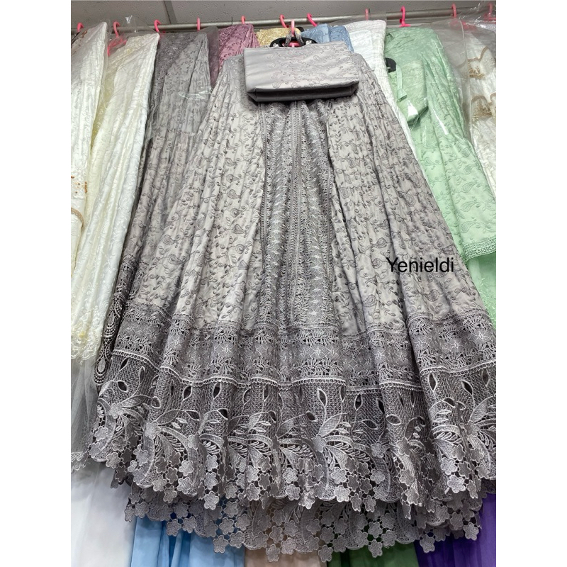 Tahan Lama  Mukena Mewah Sutra Paris Bordir Timbul Premium