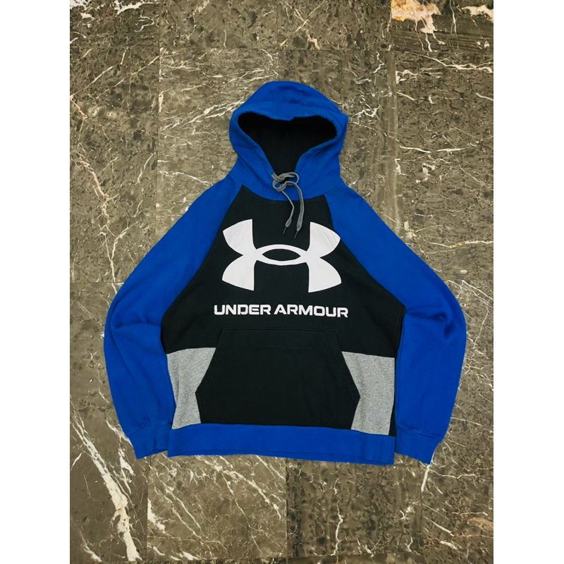 UNDER ARMOUR HOODIE