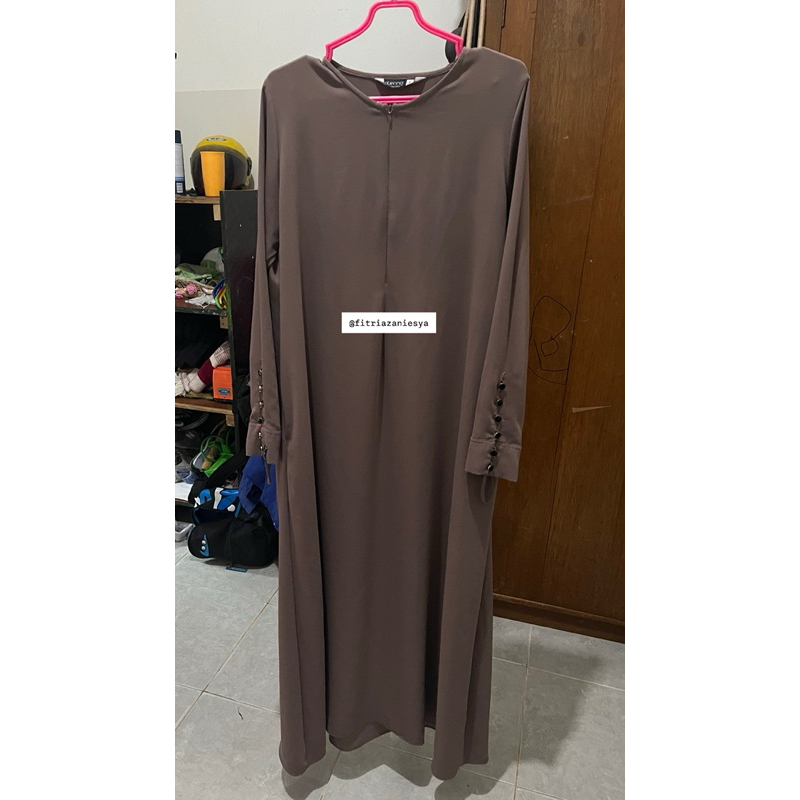 saila aljenna PL size S bahan mina winter cream