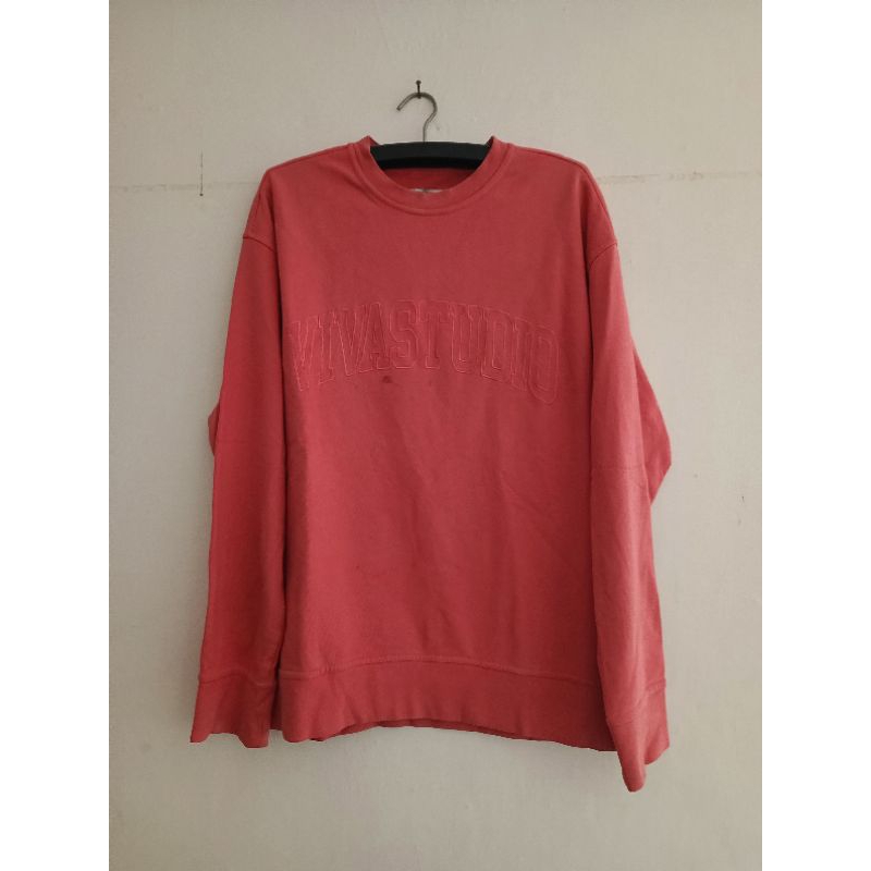 Crewneck CN Sweater brand vivastudio bordir merah jambu