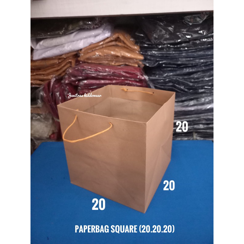 

Paperbag Square (20.20.20)